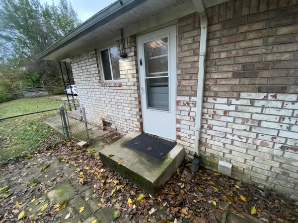 $1,050 | 1260 North Ridgeview Drive, Indianapolis, IN 46219