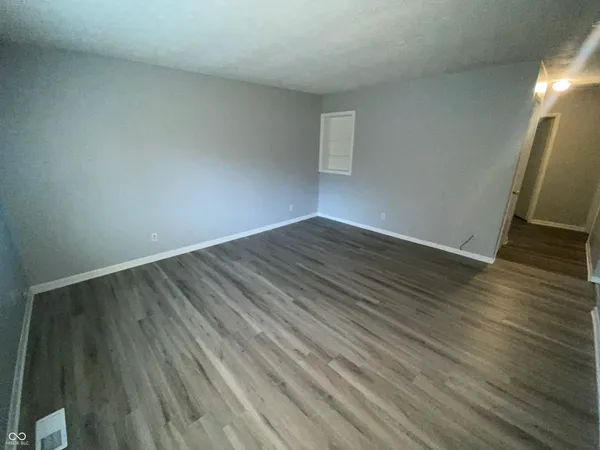 $1,050 | 1260 North Ridgeview Drive, Indianapolis, IN 46219