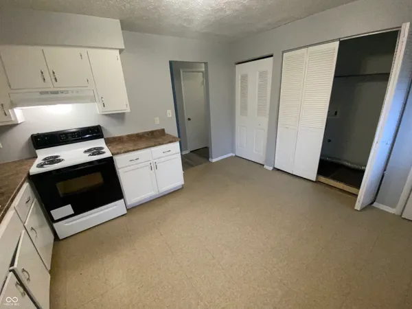 $1,050 | 1260 North Ridgeview Drive, Indianapolis, IN 46219