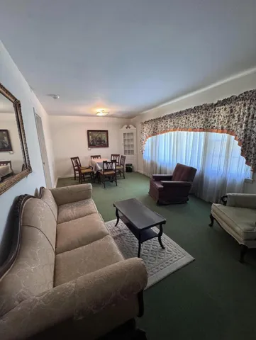 $215,000 | 686 West Pine Street, Varnville, SC 29944