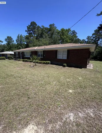 $215,000 | 686 West Pine Street, Varnville, SC 29944