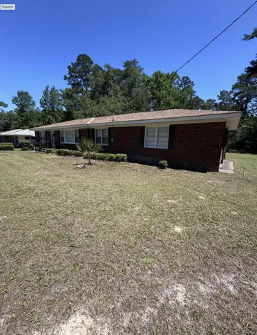 $215,000 | 686 West Pine Street, Varnville, SC 29944