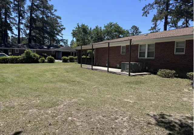 $215,000 | 686 West Pine Street, Varnville, SC 29944