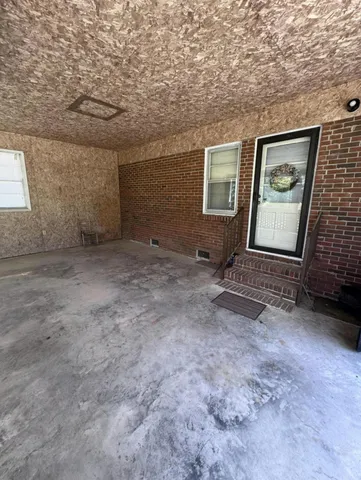 $215,000 | 686 West Pine Street, Varnville, SC 29944