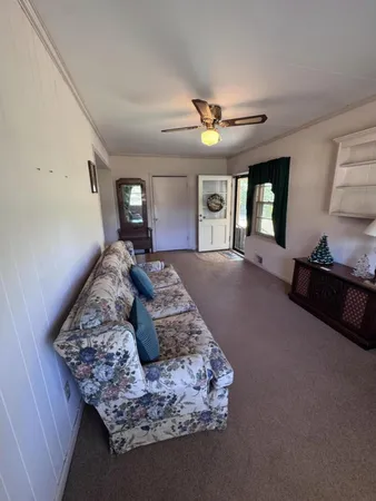 $215,000 | 686 West Pine Street, Varnville, SC 29944