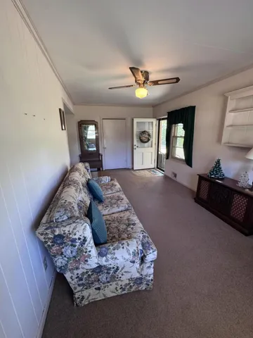 $215,000 | 686 West Pine Street, Varnville, SC 29944