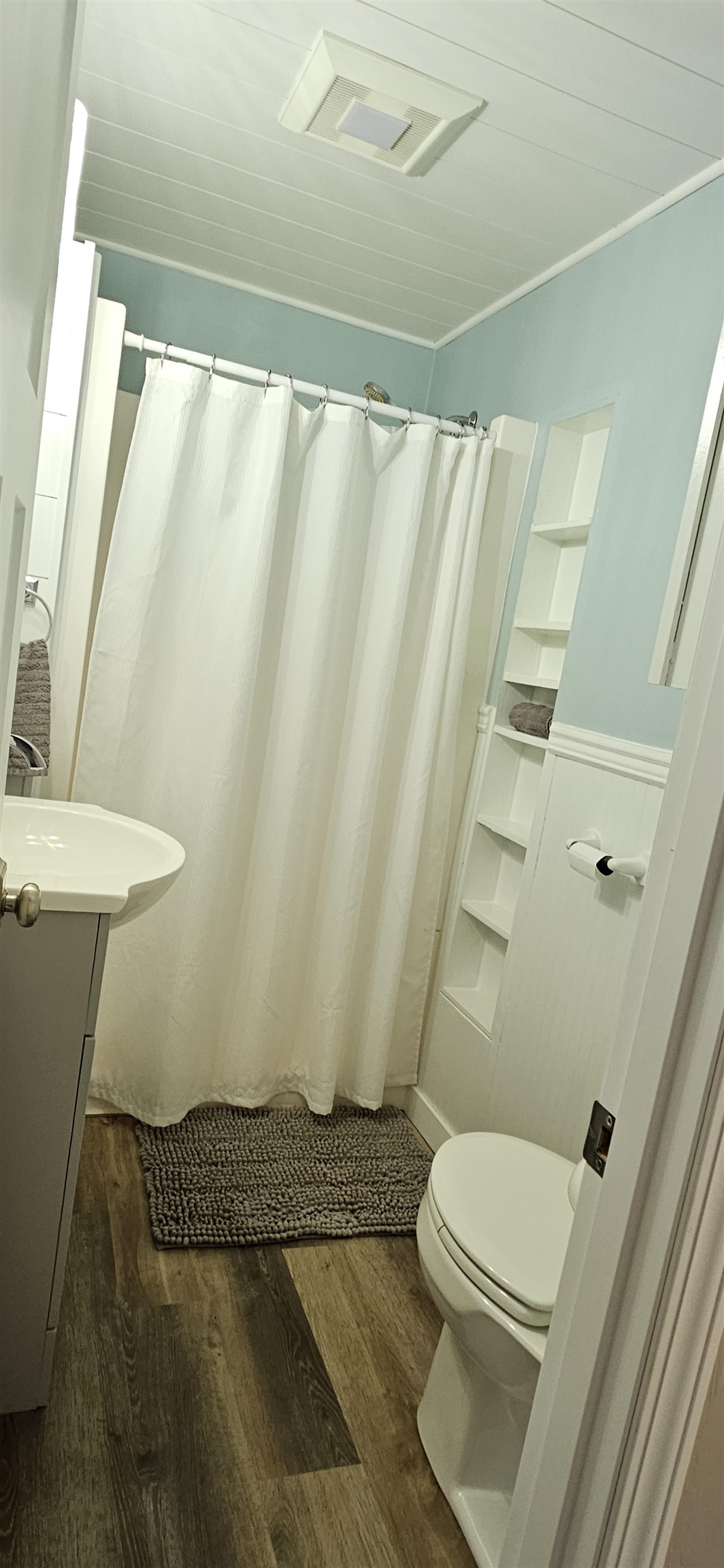 809 Quincy Street Sturgeon Bay, WI 54235 - Photo 15 of 17