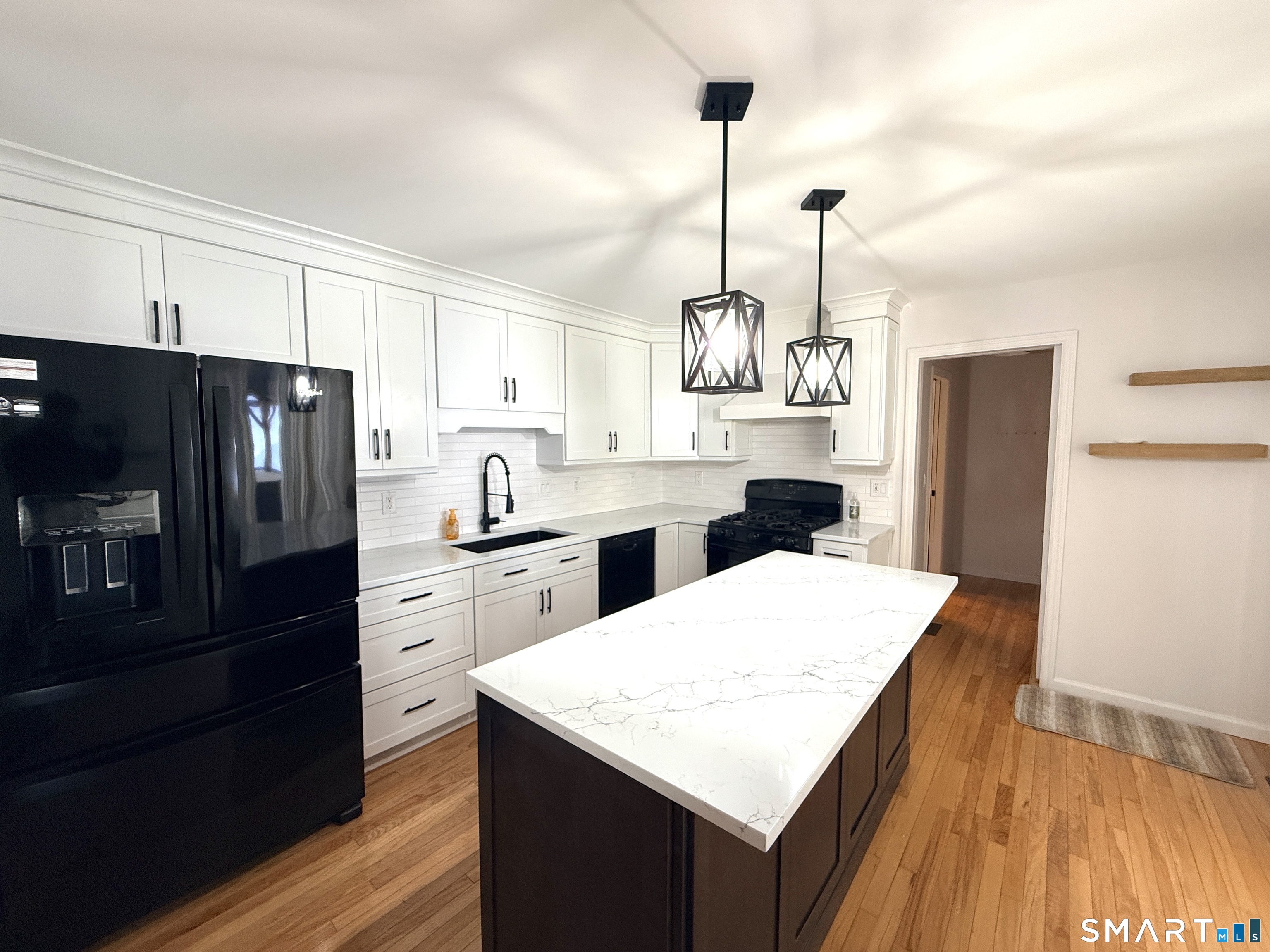 2547 Winsted Road Torrington, CT 06790 - Photo 17 of 40