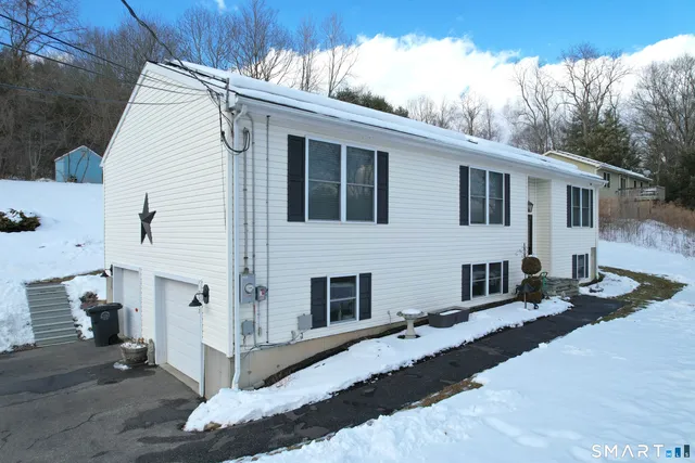 $425,000 | 2547 Winsted Road, Torrington, CT 06790