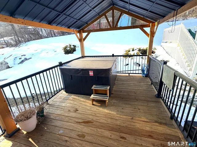 $425,000 | 2547 Winsted Road, Torrington, CT 06790