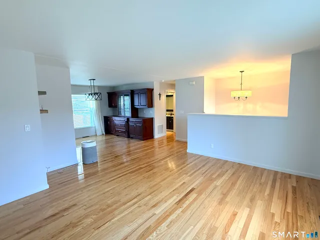 $425,000 | 2547 Winsted Road, Torrington, CT 06790