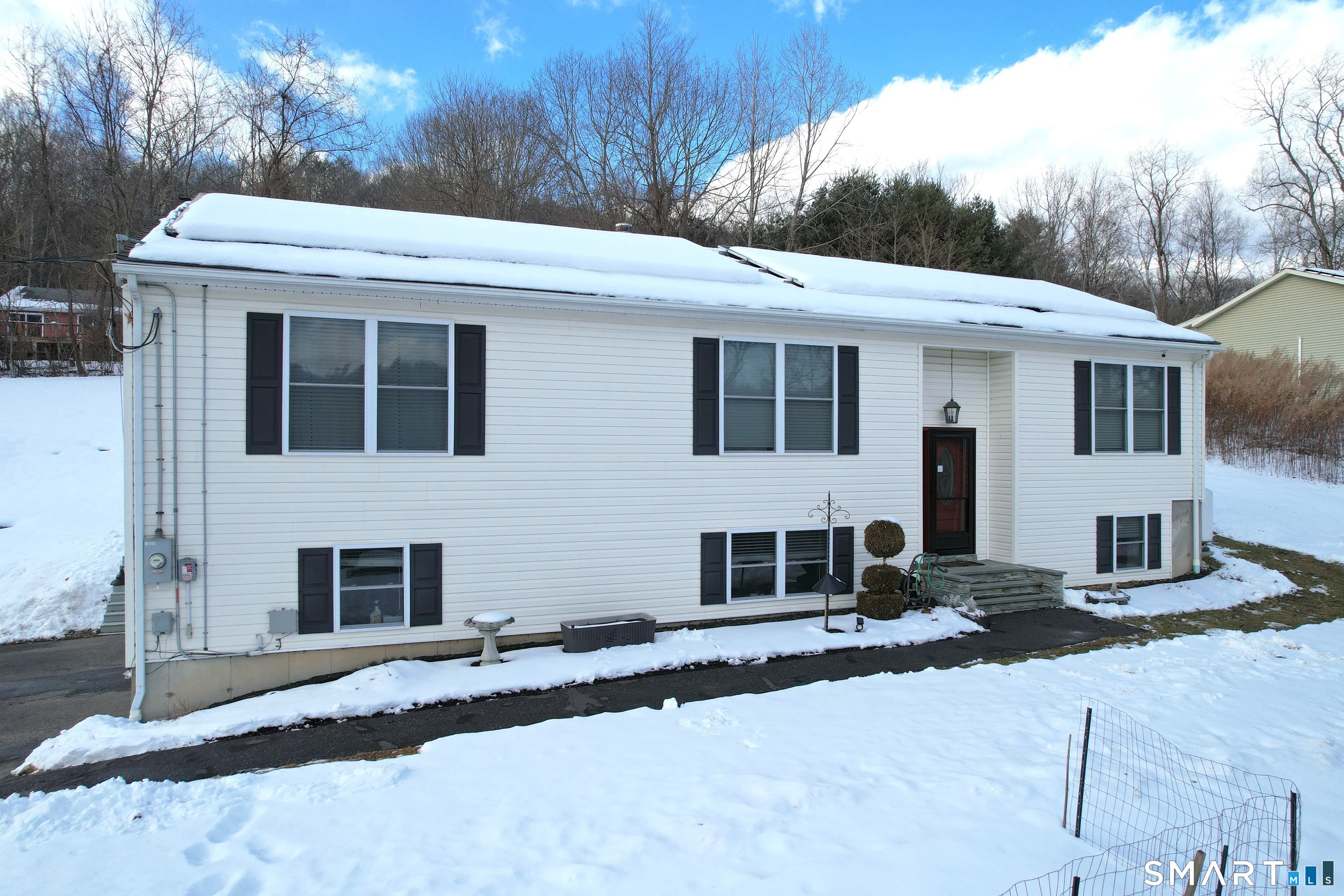 2547 Winsted Road Torrington, CT 06790 - Photo 3 of 40