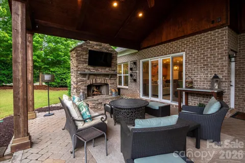 $1,050,000 | 10609 Waxhaw Manor Drive, Waxhaw, NC 28173