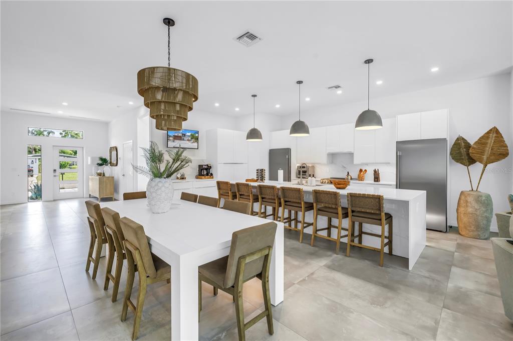 2314 Floyd Street Sarasota, FL 34239 - Photo 12 of 90