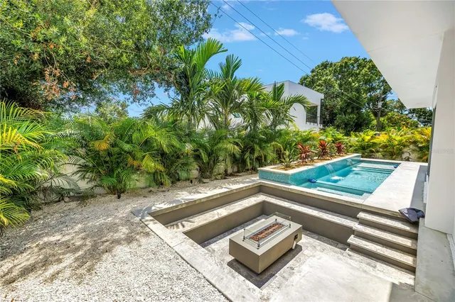 $18,500 | 2314 Floyd Street, Sarasota, FL 34239