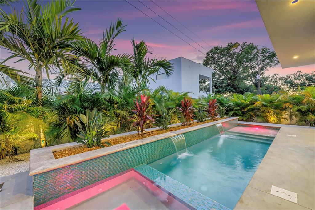 2314 Floyd Street Sarasota, FL 34239 - Photo 77 of 90