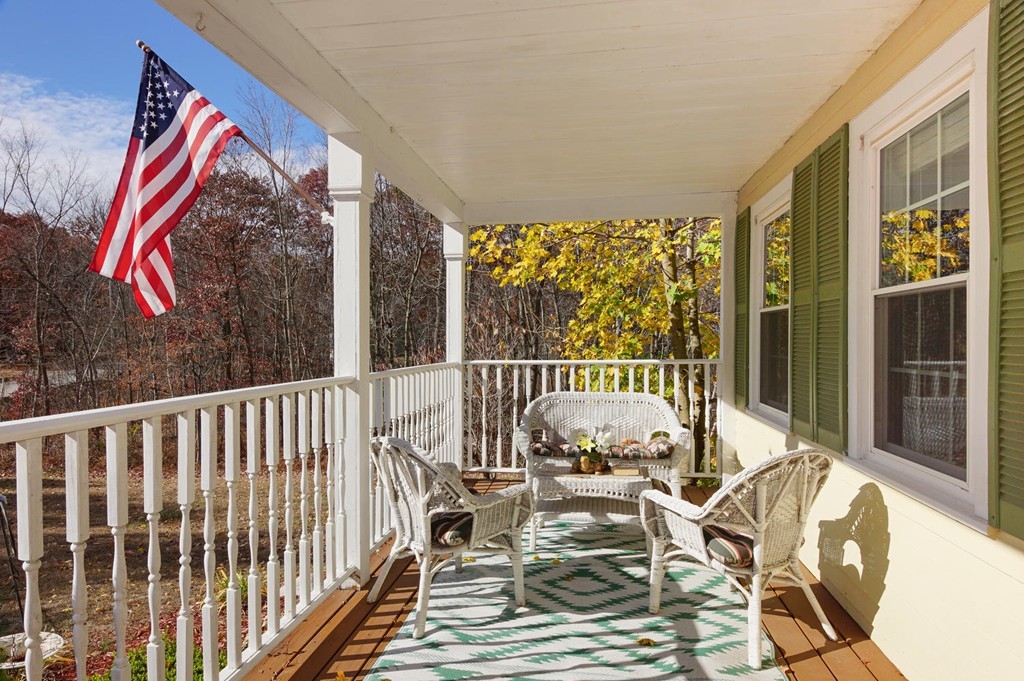 1 Oregon Road Tyngsborough, MA 01879 - Photo 3 of 25