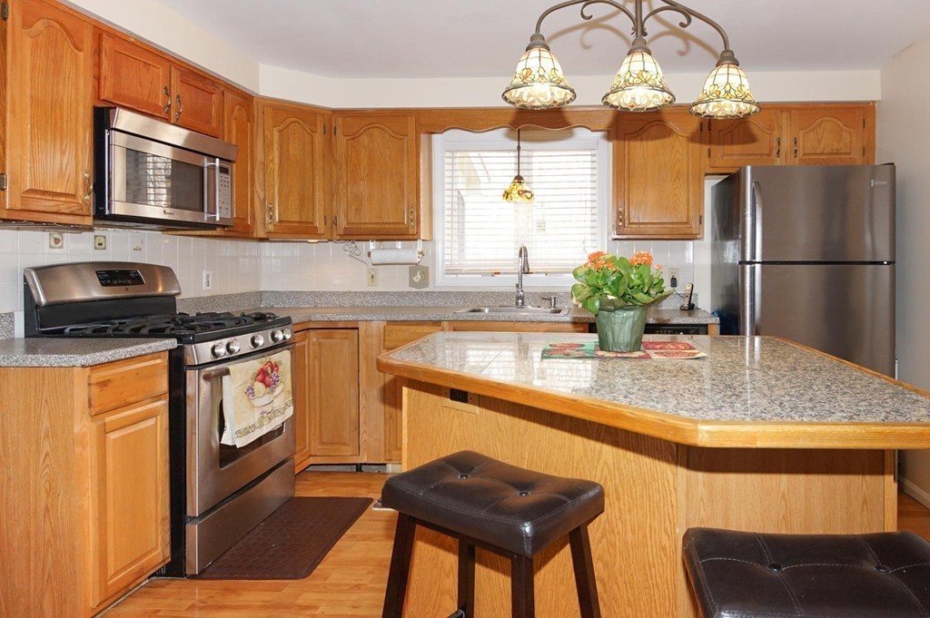 1 Oregon Road Tyngsborough, MA 01879 - Photo 4 of 25