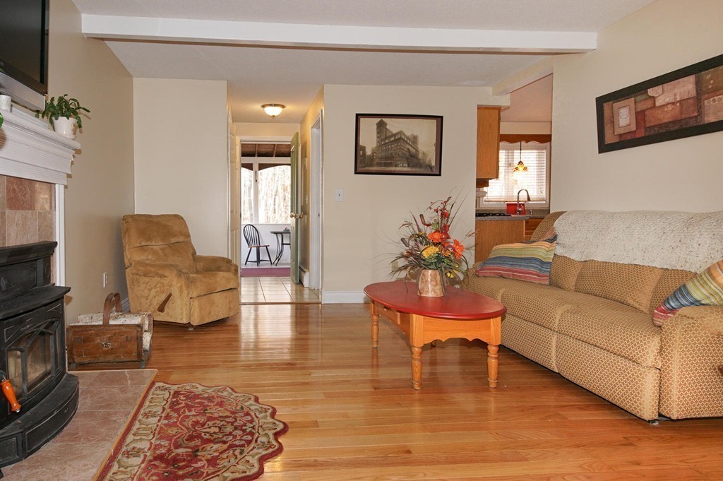 1 Oregon Road Tyngsborough, MA 01879 - Photo 6 of 25