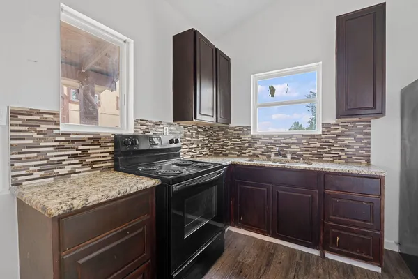 $650,000 | 169 Ridgetop Road, Buda, TX 78610