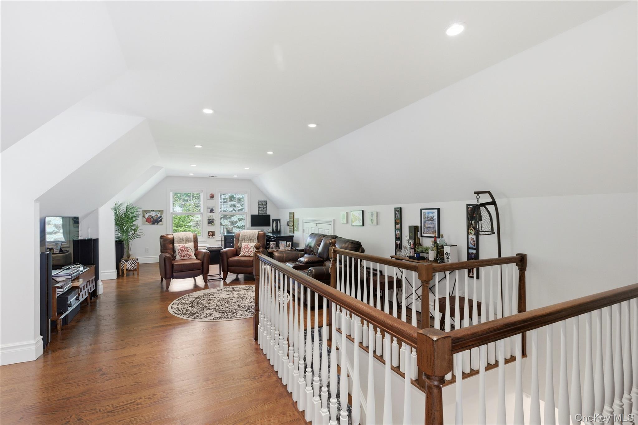77 Mud Road Setauket, NY 11733 - Photo 23 of 46