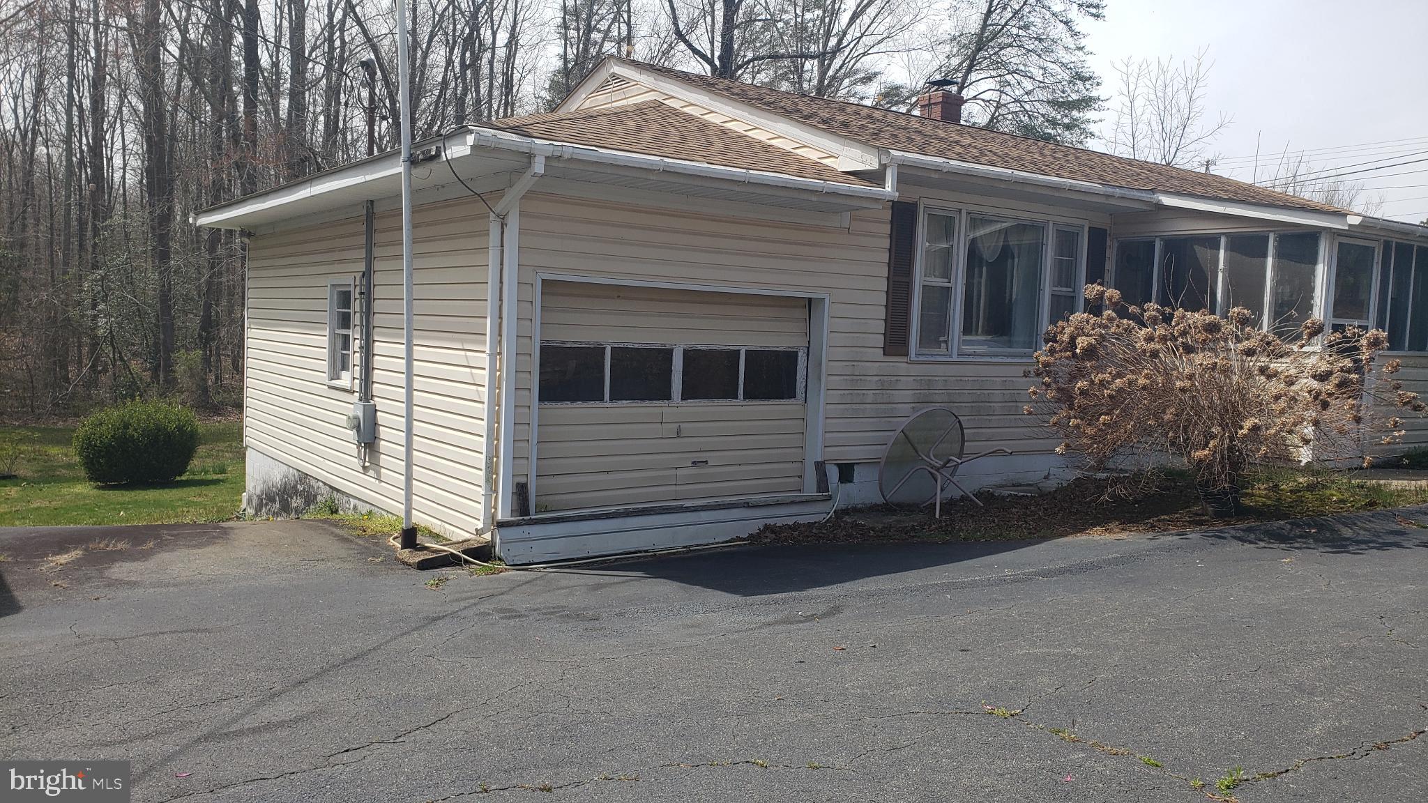 24040 Hollywood Road Hollywood, MD 20636 - Photo 2 of 5 Front Side View.