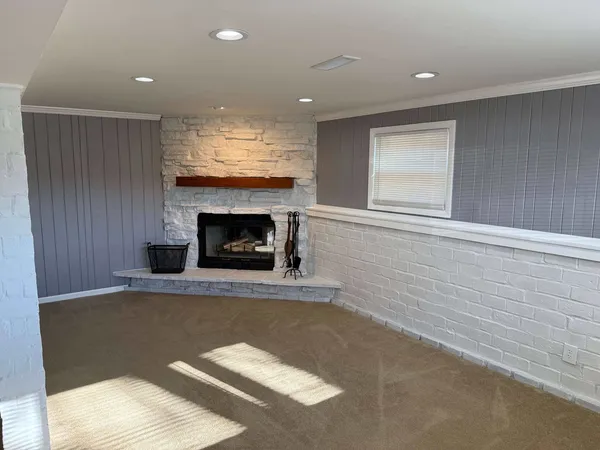 $699,000 | 639 North Kaspar Avenue, Arlington Heights, IL 60004