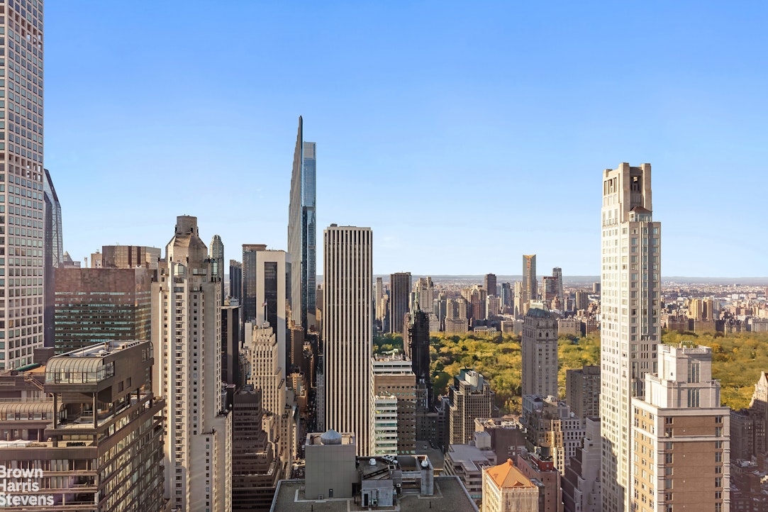 151 East 58th Street, Unit 43E Manhattan, NY 10022 - Photo 5 of 50 a view of city