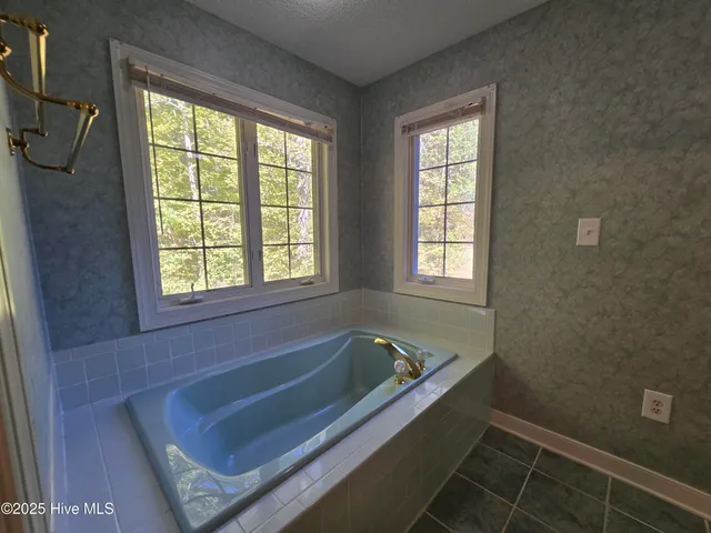 $2,500 | 109 Neuse Circle, Hertford, NC 27944