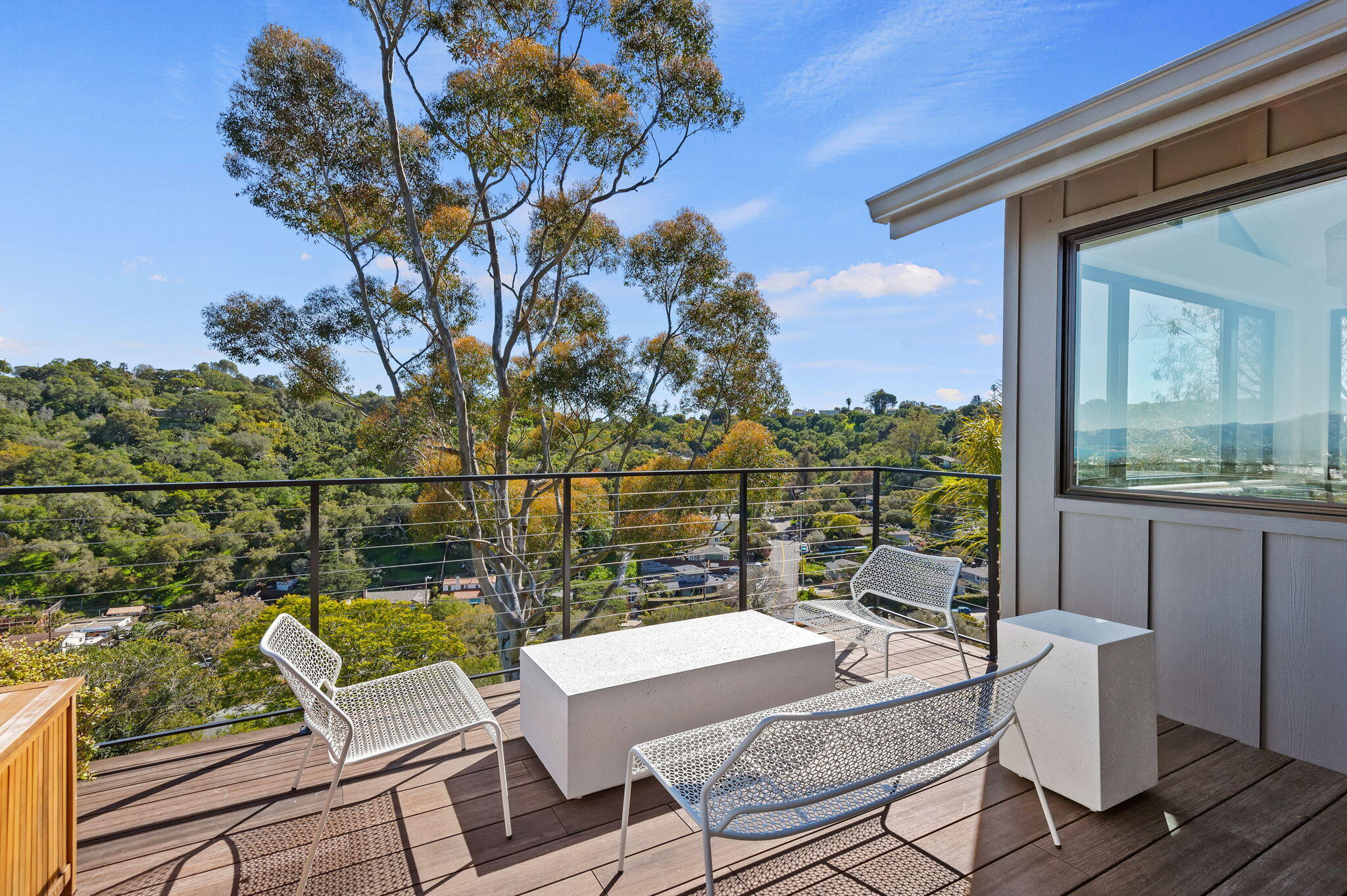1415 La Cima Road, Unit B Santa Barbara, CA 93101 - Photo 3 of 22 7-web-or-mls-07 - Balcony