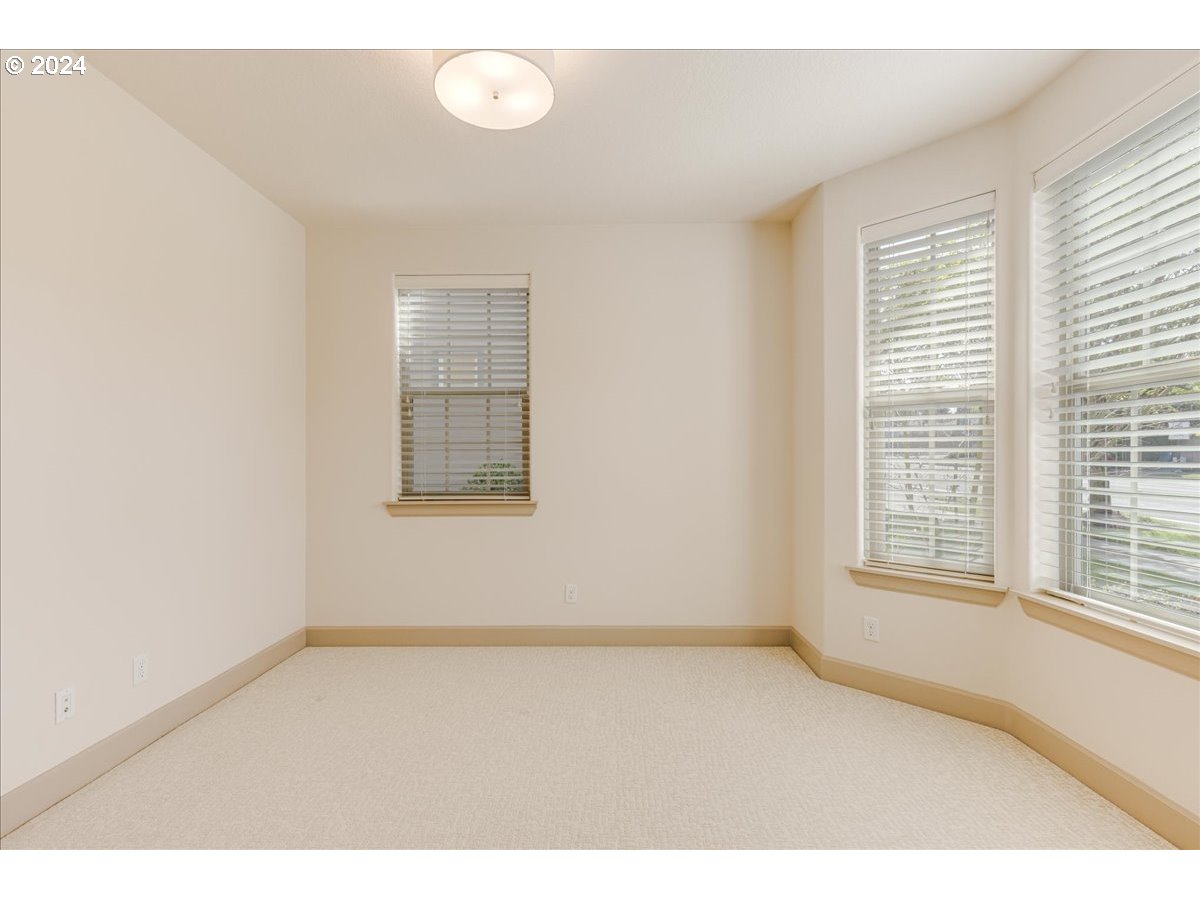 29320 Southwest Brown Road Wilsonville, OR 97070 - Photo 5 of 35 Gallery Image 5