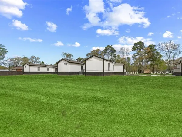 $1,530 | 21502 Ruth Drive, New Caney, TX 77357
