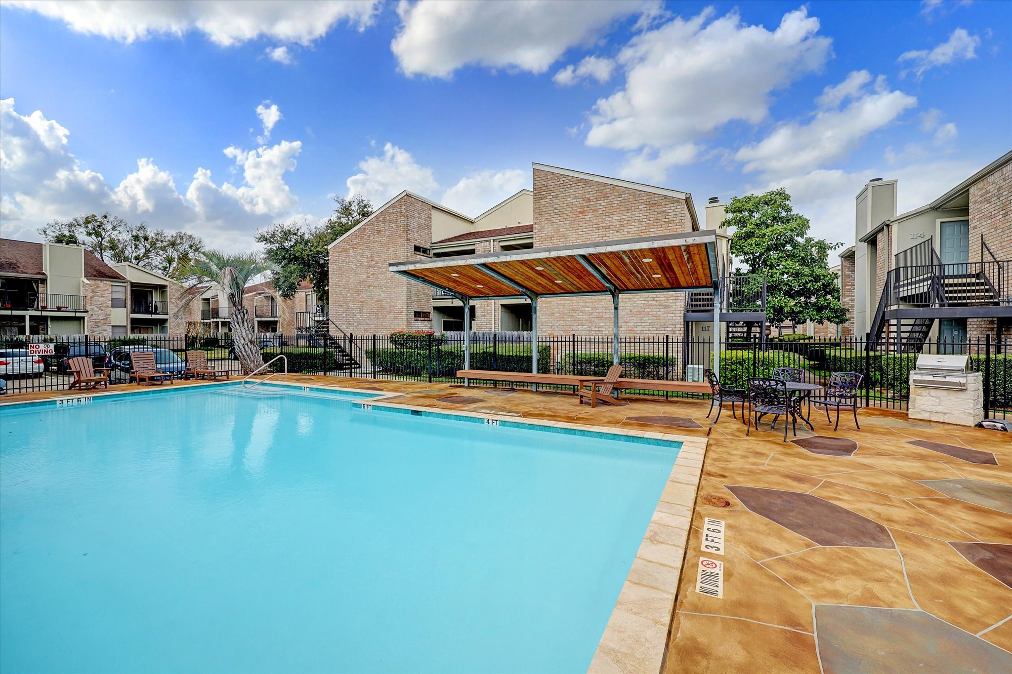 8100 Cambridge Street, Unit 123 Houston, TX 77054 - Photo 8 of 31 Well maintained pool and grilling area