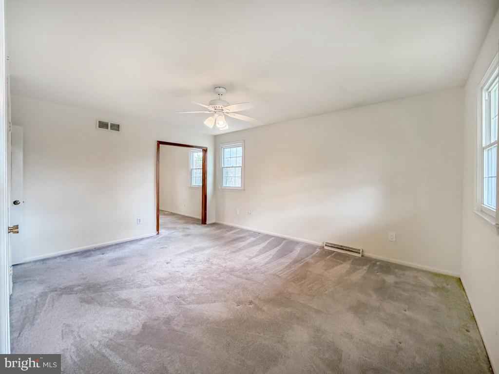 350 Richard Road Yardley, PA 19067 - Photo 20 of 44