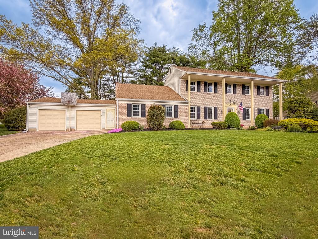 350 Richard Road Yardley, PA 19067 - Photo 3 of 44