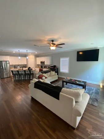 $2,700 | 607 West Belmont Street, Pensacola, FL 32501