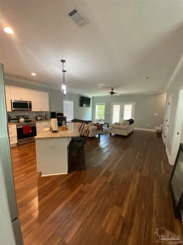 $2,700 | 607 West Belmont Street, Pensacola, FL 32501