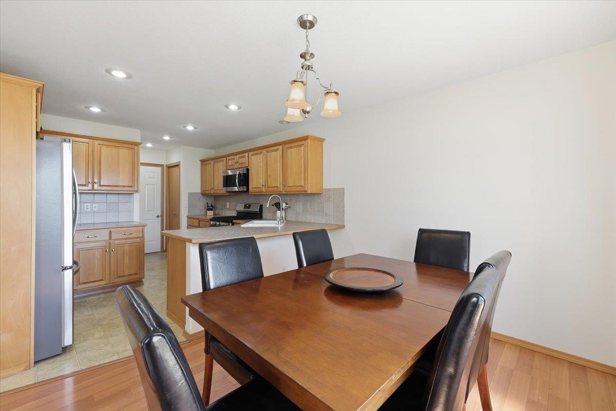1818 South Sullivan Road Spokane Valley, WA 99037 - Photo 10 of 28