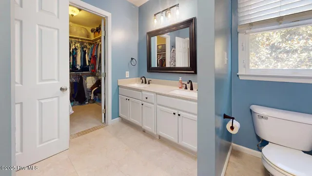 $340,000 | 405 Hampshire Place, Jacksonville, NC 28546