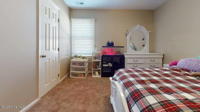 $340,000 | 405 Hampshire Place, Jacksonville, NC 28546