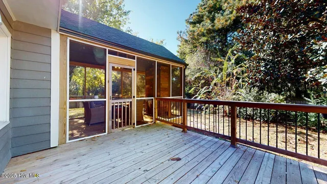 $340,000 | 405 Hampshire Place, Jacksonville, NC 28546