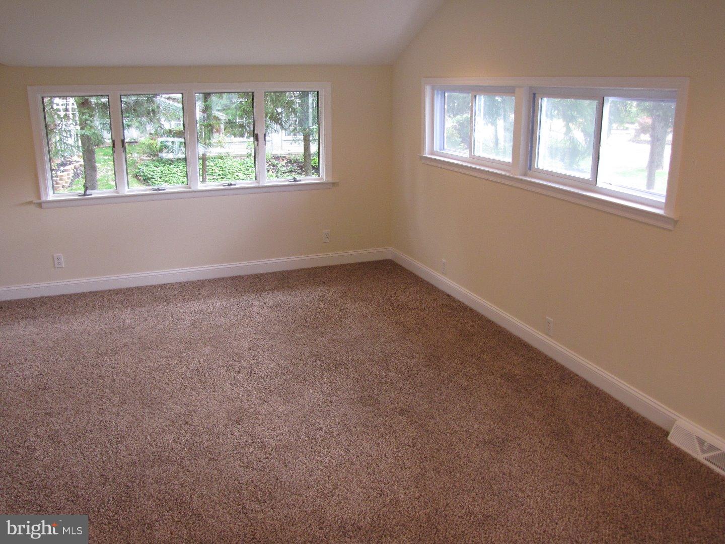 5 Armour Road Hatboro, PA 19040 - Photo 9 of 19