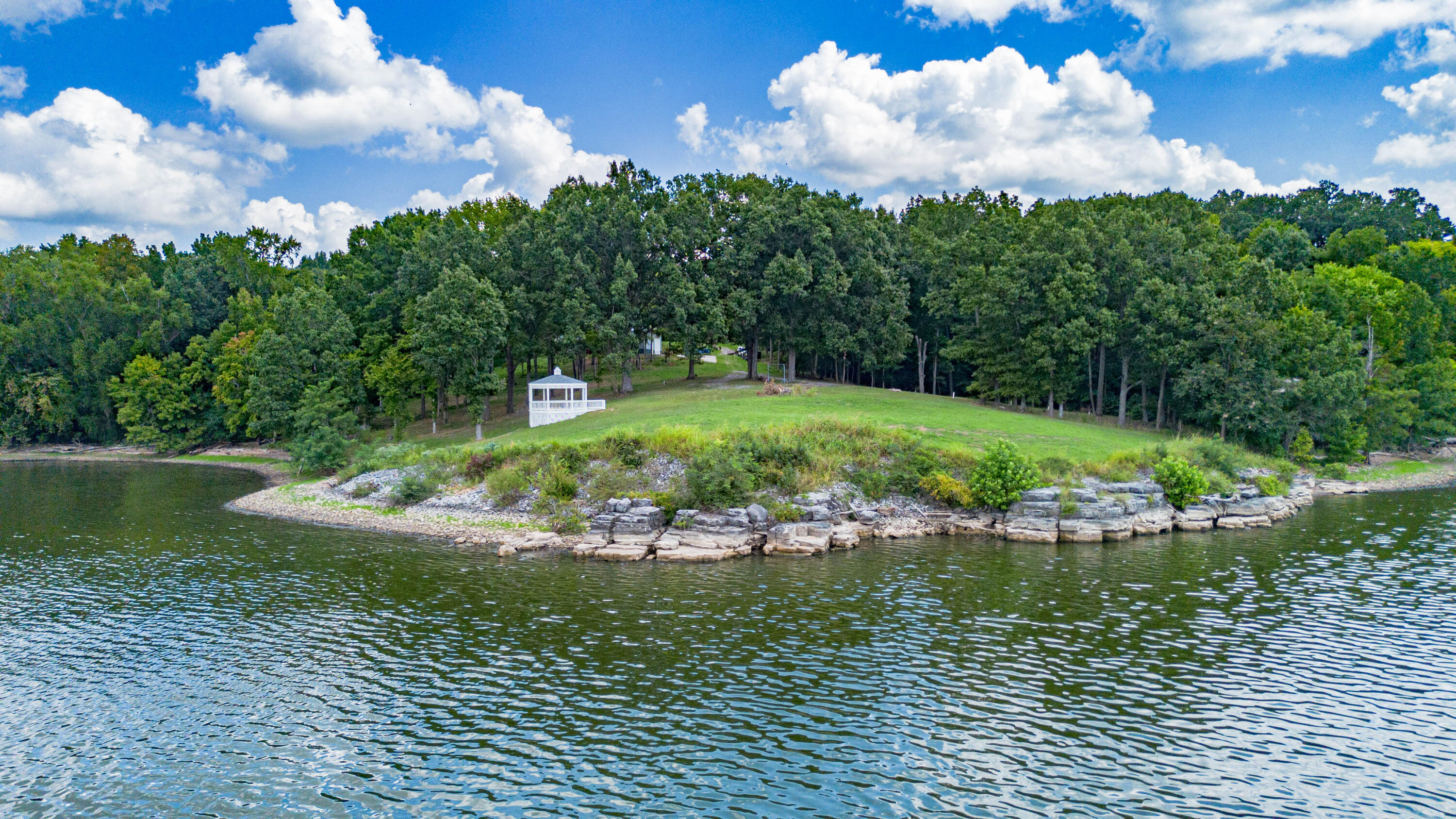 354 Ralph Beatty Road Eddyville, KY 42038 - Photo 11 of 33 354RalphBeatty-65
