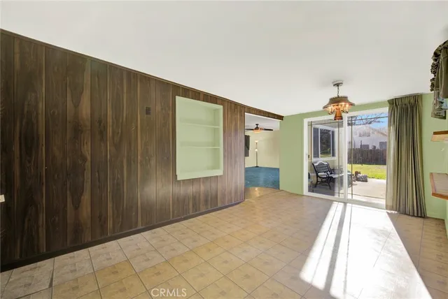 a view of entryway and hall