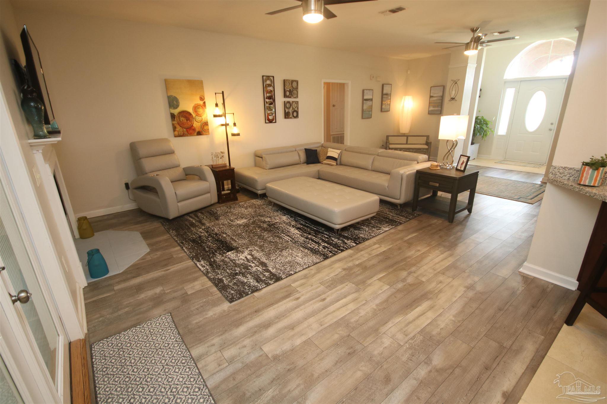 5895 Quintette Road Pace, FL 32571 - Photo 15 of 67 area. Ceilings are 9'.