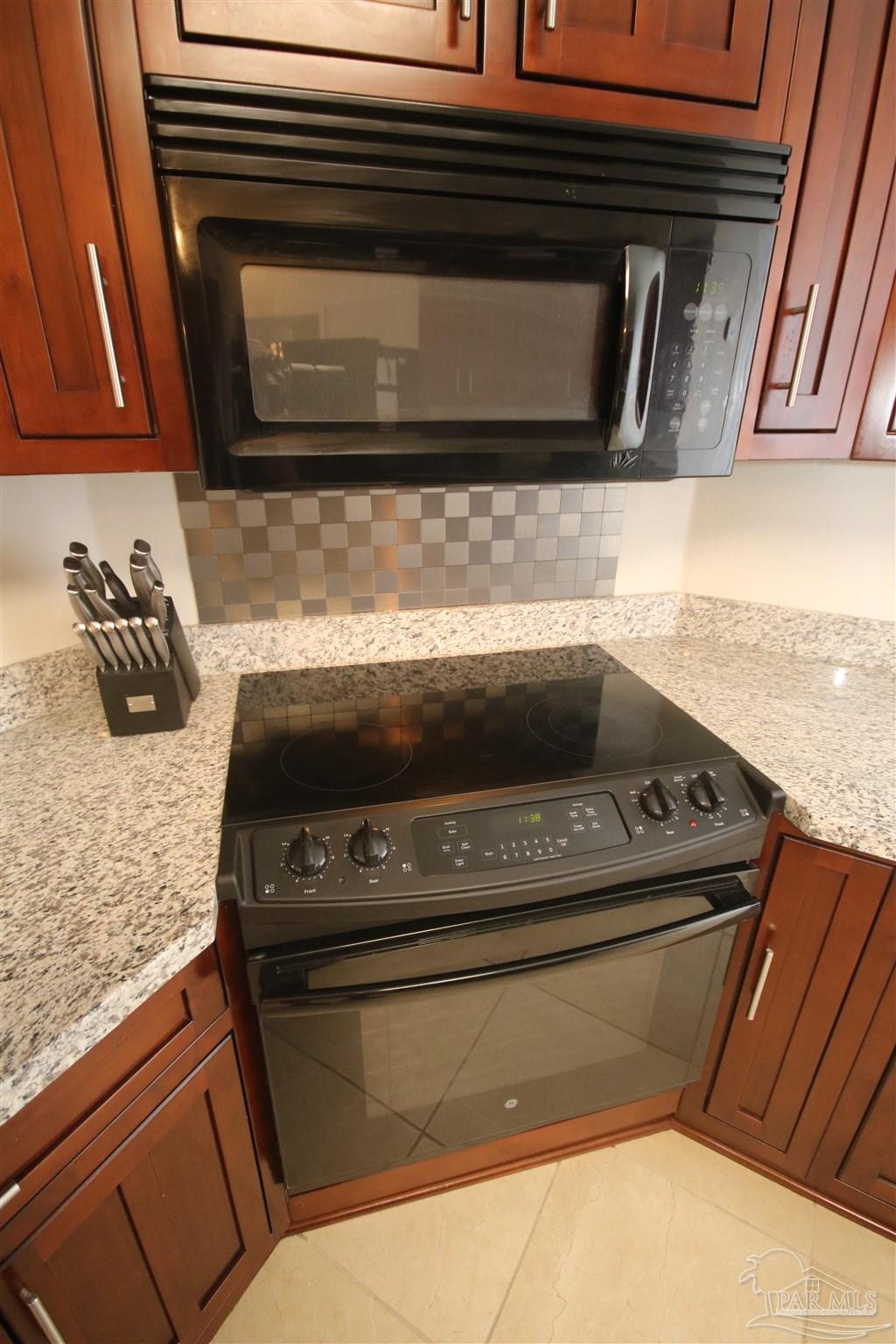 5895 Quintette Road Pace, FL 32571 - Photo 20 of 67 GE glass top range