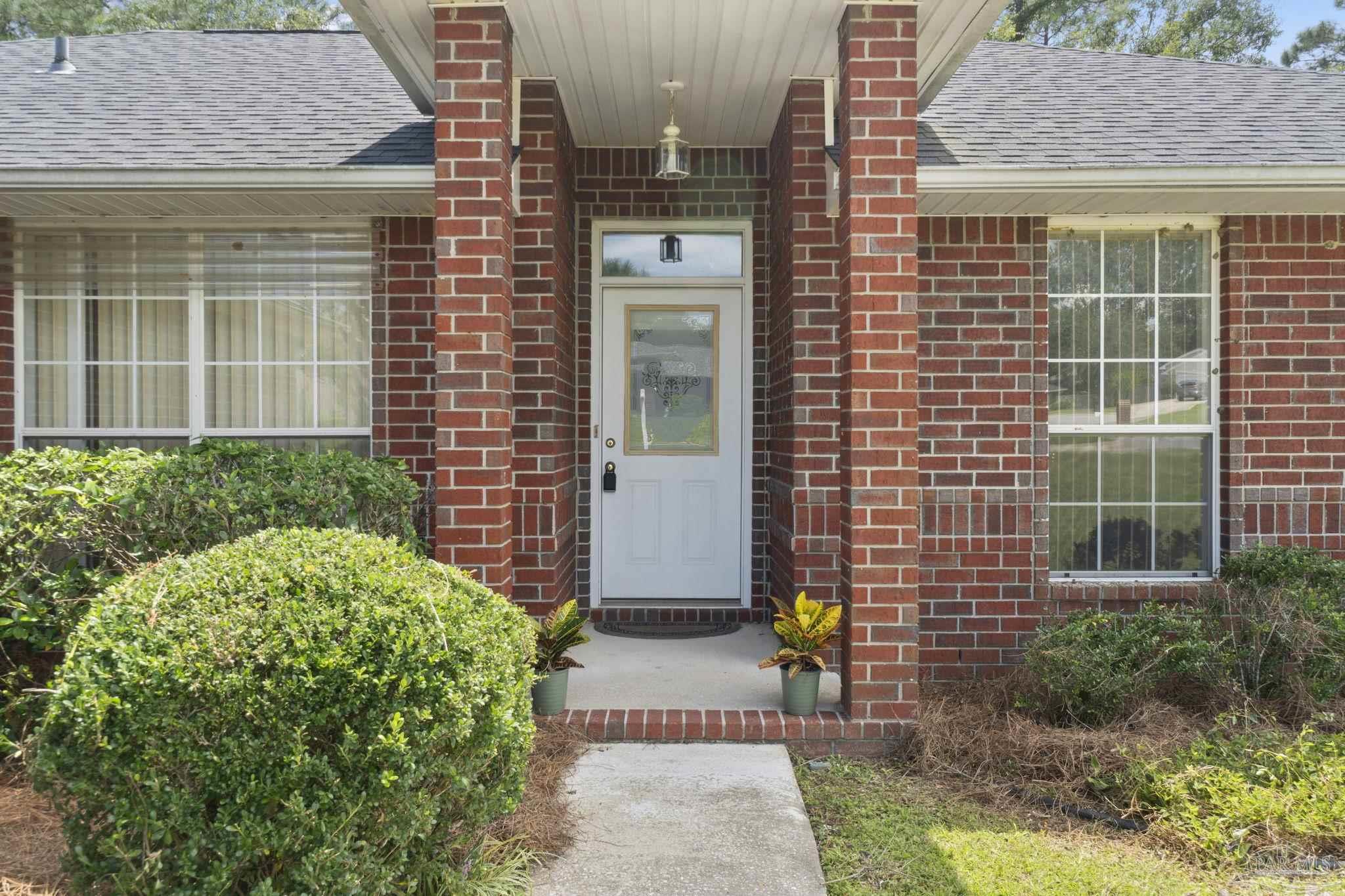 1667 Condor Drive Cantonment, FL 32533 - Photo 4 of 40