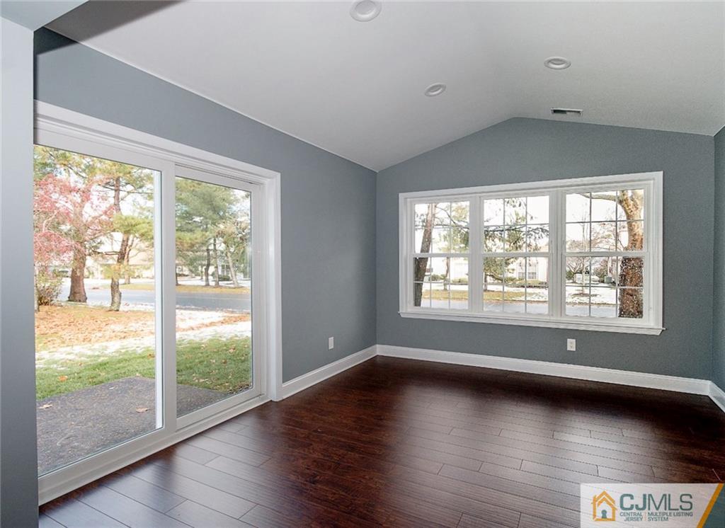 5 Hempstead Road Monroe Township, NJ 08831 - Photo 11 of 25 Gallery Image 11