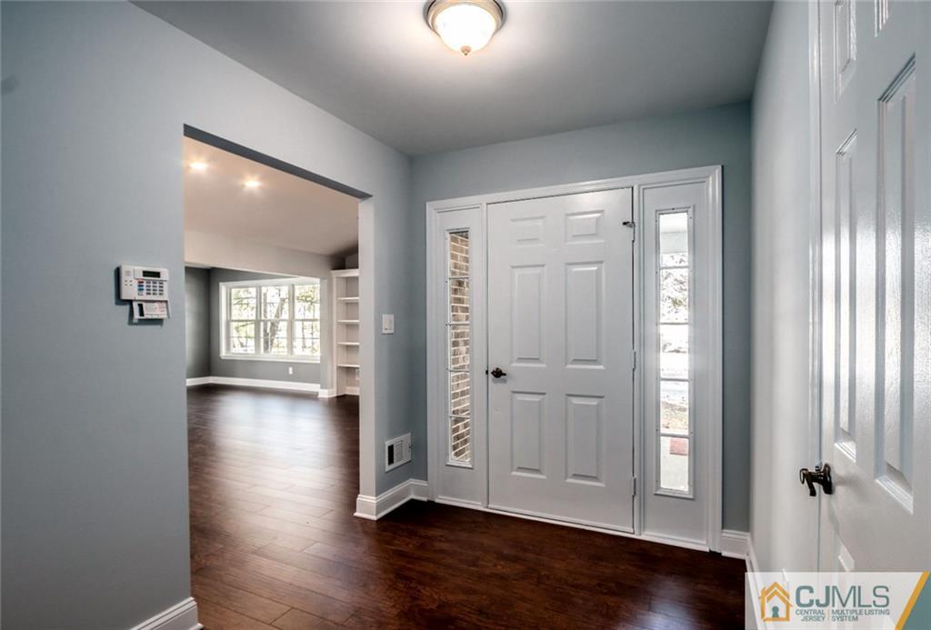 5 Hempstead Road Monroe Township, NJ 08831 - Photo 5 of 25 Gallery Image 5