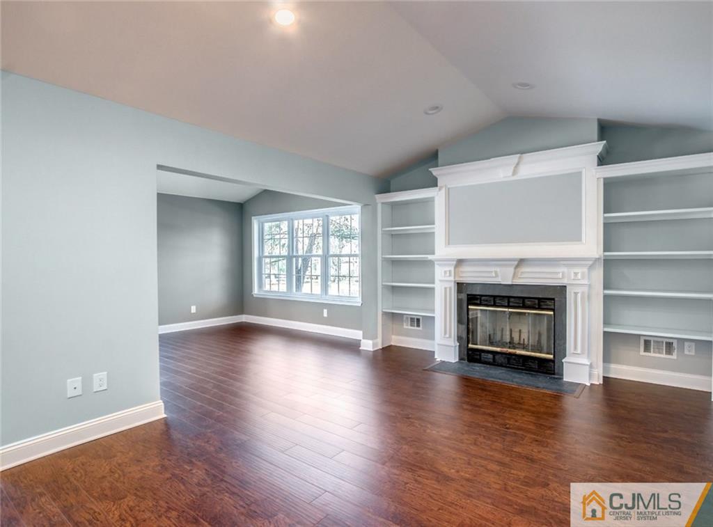 5 Hempstead Road Monroe Township, NJ 08831 - Photo 9 of 25 Gallery Image 9